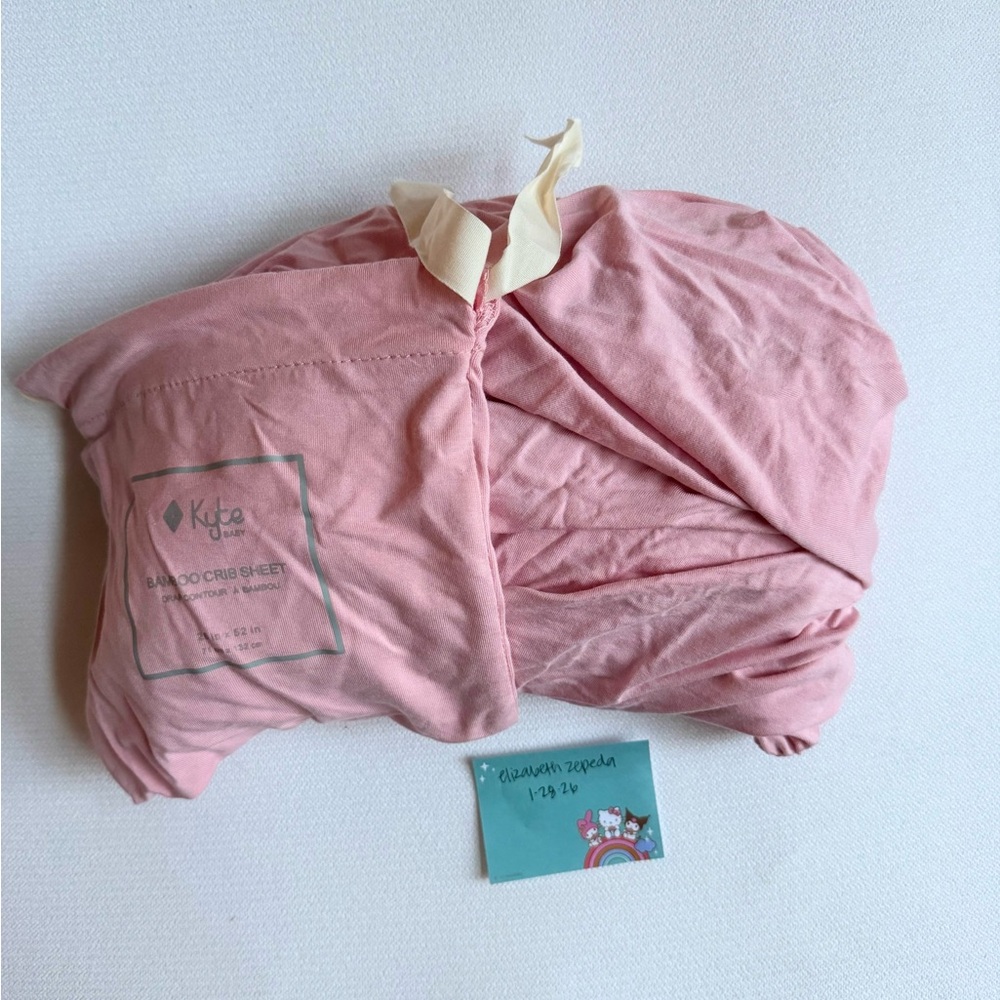 Kyte baby standard crib sheet in “crepe”